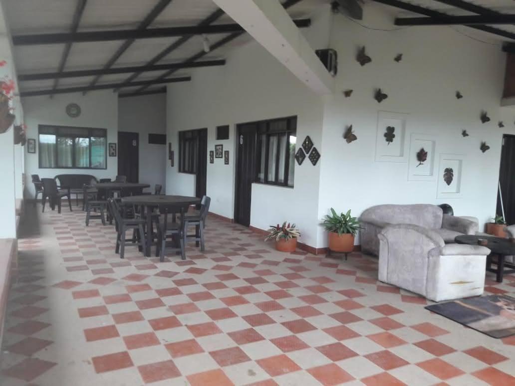 Finca Hotel El Saman De Alto Bonito Montenegro Exteriér fotografie